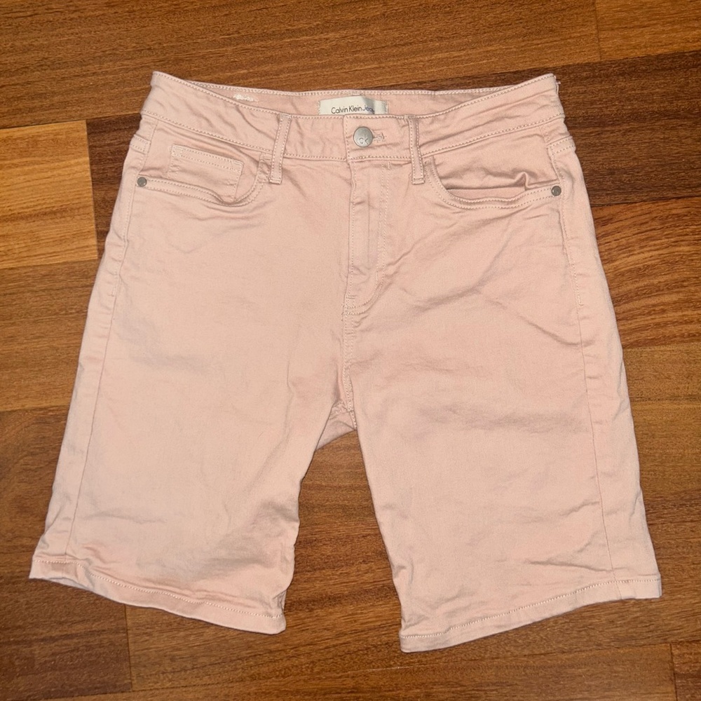 Women’s Size 28 Calvin Klein Jean Shorts